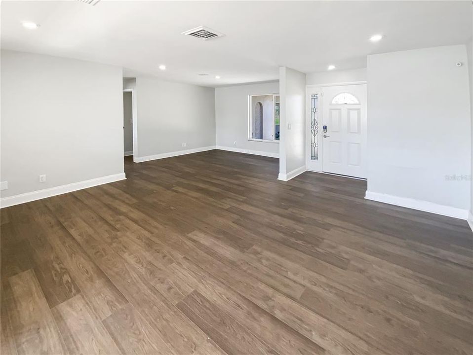 待售: $445,000 (3 贝兹, 2 浴室, 1557 平方英尺)