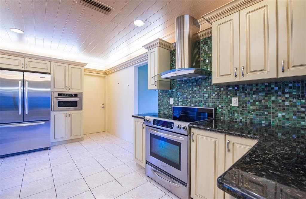 En Venta: $419,000 (2 camas, 2 baños, 1587 Pies cuadrados)