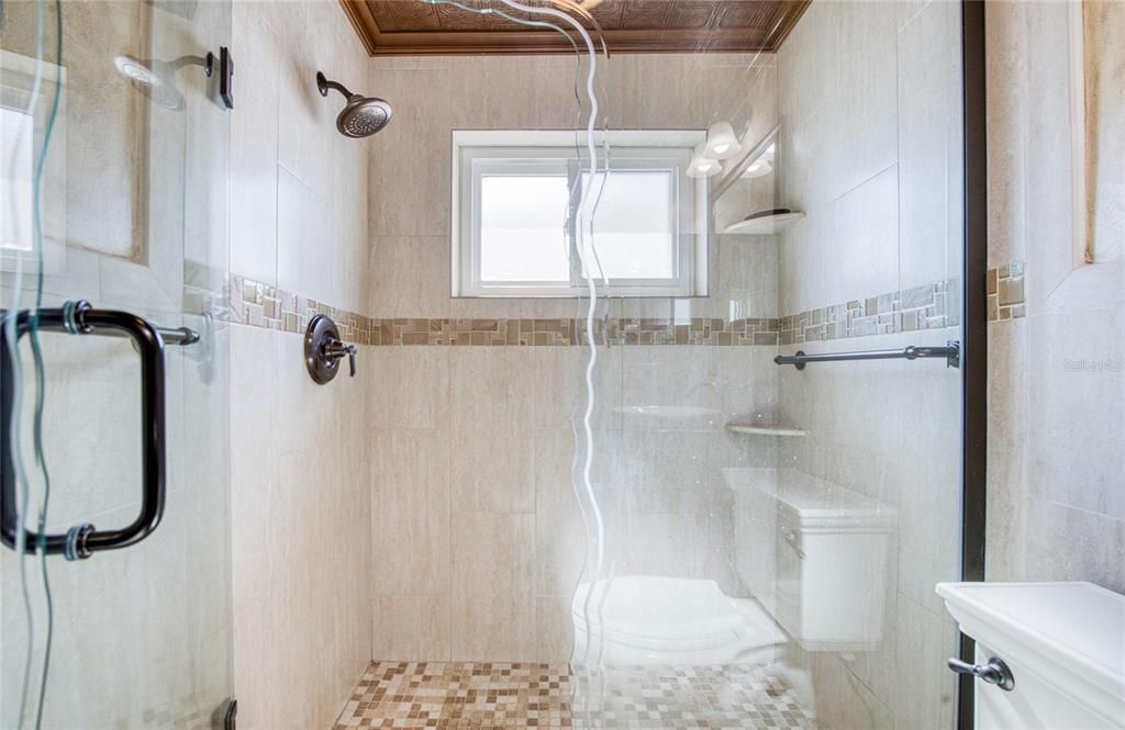 En Venta: $419,000 (2 camas, 2 baños, 1587 Pies cuadrados)