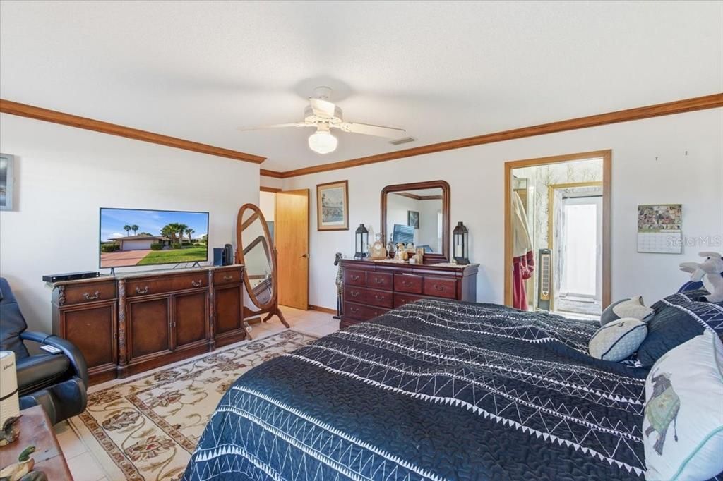 En Venta: $405,000 (2 camas, 2 baños, 1426 Pies cuadrados)