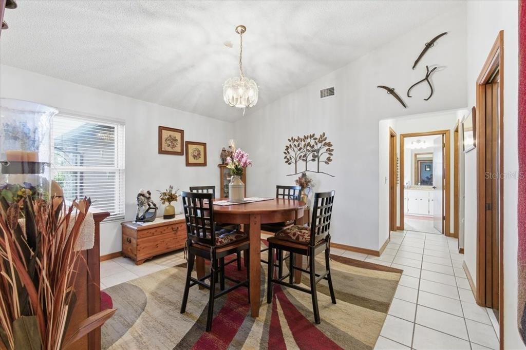 En Venta: $405,000 (2 camas, 2 baños, 1426 Pies cuadrados)