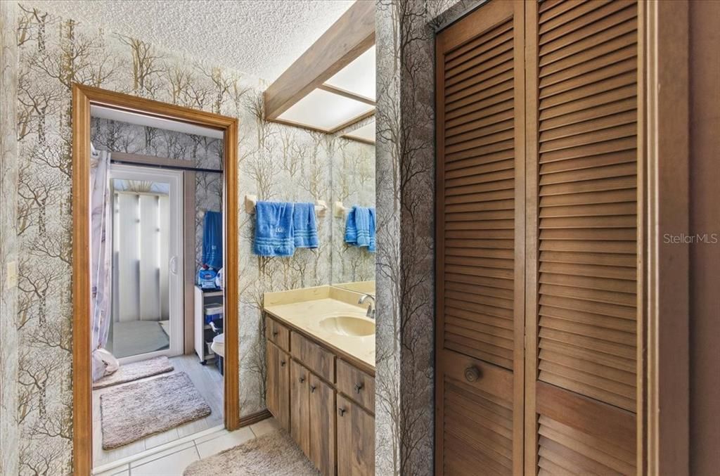 En Venta: $405,000 (2 camas, 2 baños, 1426 Pies cuadrados)