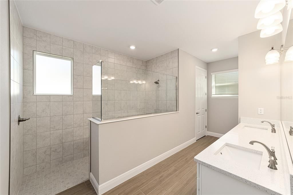 Active With Contract: $447,000 (2 beds, 2 baths, 2493 Square Feet)