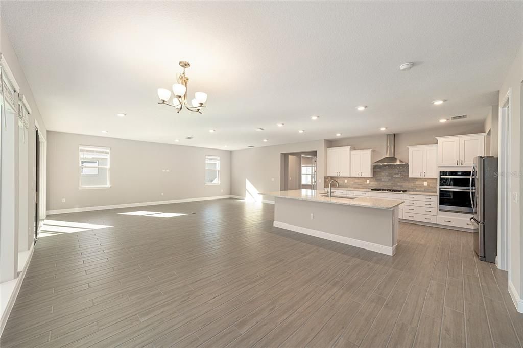 Active With Contract: $447,000 (2 beds, 2 baths, 2493 Square Feet)