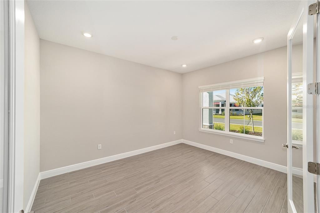 Active With Contract: $447,000 (2 beds, 2 baths, 2493 Square Feet)