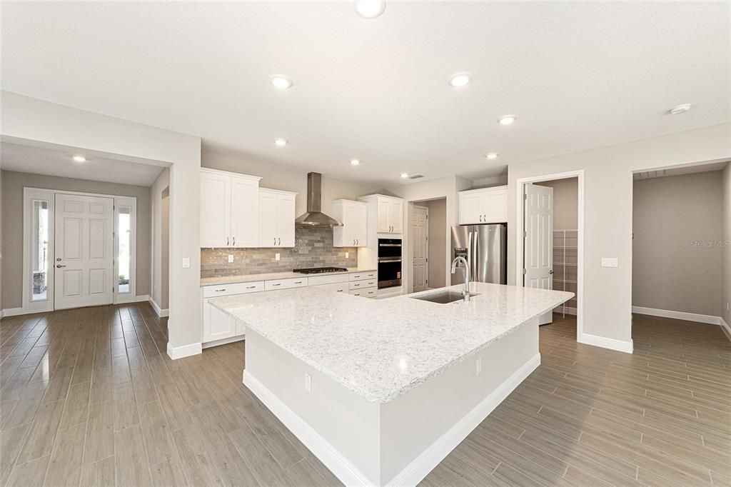 Active With Contract: $447,000 (2 beds, 2 baths, 2493 Square Feet)