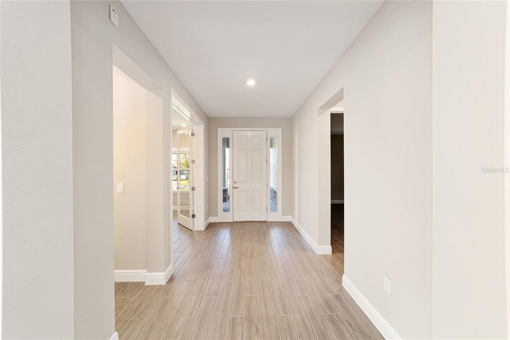 Active With Contract: $447,000 (2 beds, 2 baths, 2493 Square Feet)