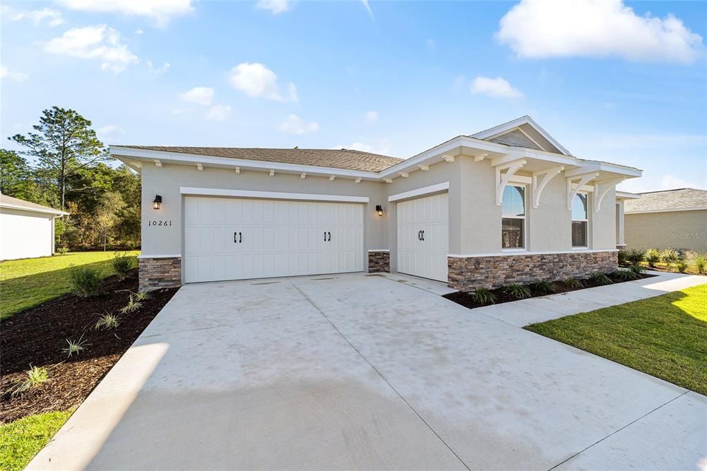 Active With Contract: $447,000 (2 beds, 2 baths, 2493 Square Feet)