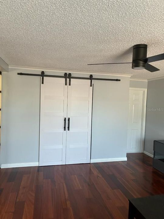 待售: $569,900 (2 贝兹, 2 浴室, 1657 平方英尺)