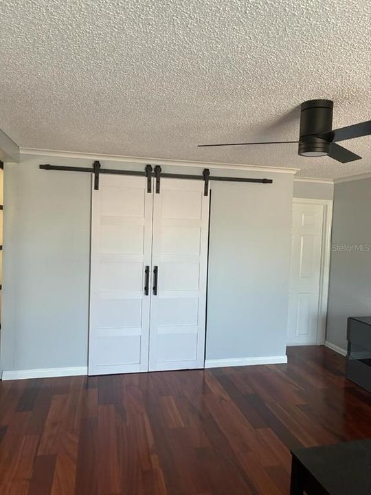 待售: $569,900 (2 贝兹, 2 浴室, 1657 平方英尺)