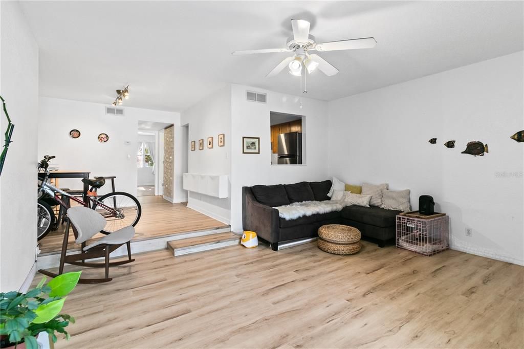 En Venta: $139,900 (1 camas, 1 baños, 633 Pies cuadrados)