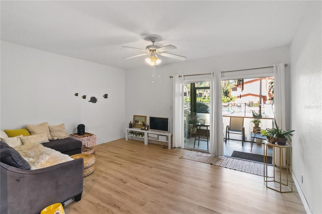 En Venta: $139,900 (1 camas, 1 baños, 633 Pies cuadrados)