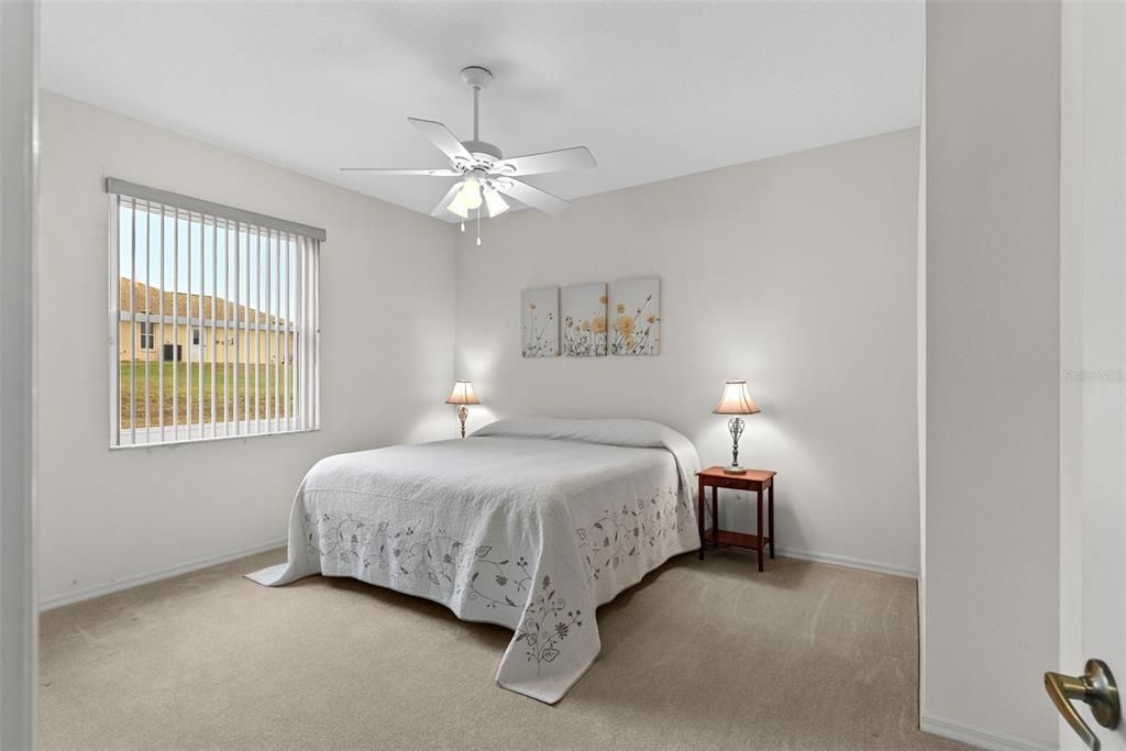 На продажу: $399,900 (3 спален, 2 ванн, 1951 Квадратных фут)