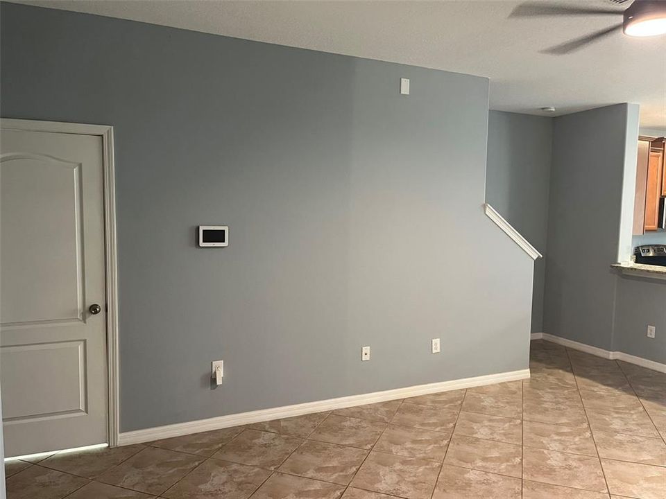 For Rent: $2,100 (3 beds, 2 baths, 1670 Square Feet)