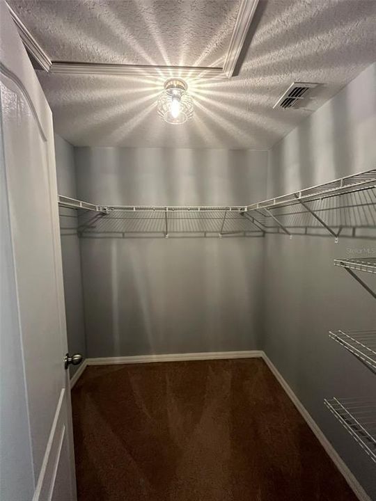 For Rent: $2,100 (3 beds, 2 baths, 1670 Square Feet)