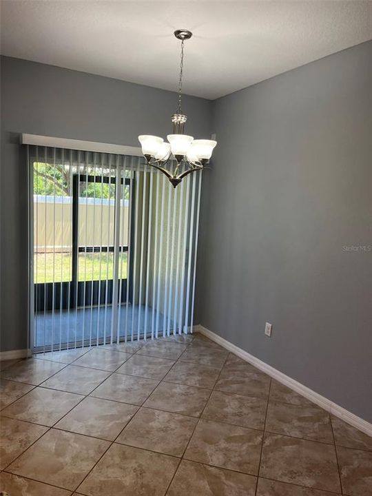 For Rent: $2,100 (3 beds, 2 baths, 1670 Square Feet)