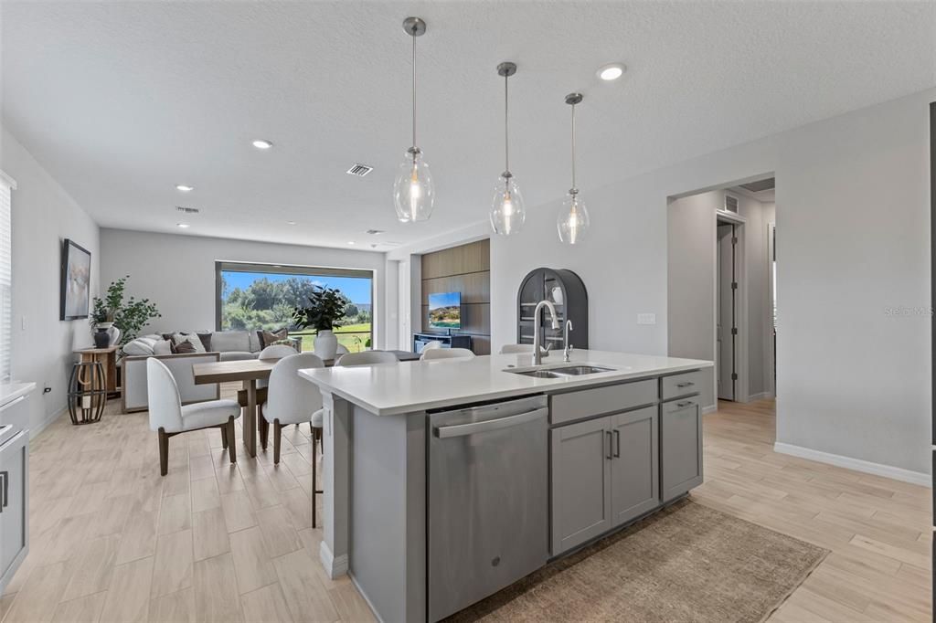 В аренду: $4,199 (4 спален, 3 ванн, 2411 Квадратных фут)