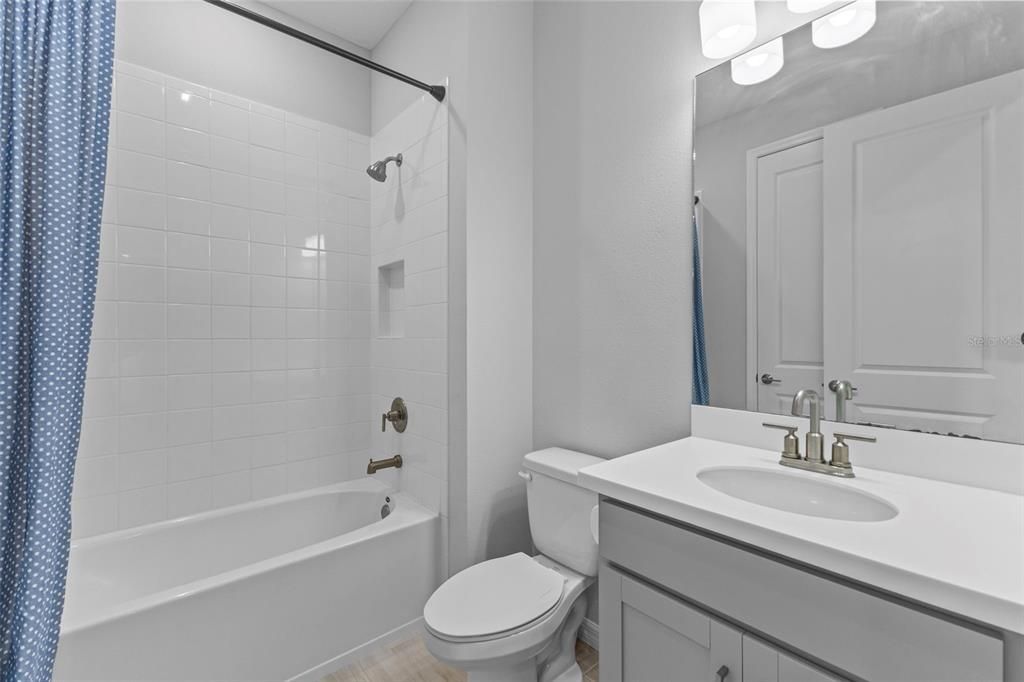 В аренду: $4,199 (4 спален, 3 ванн, 2411 Квадратных фут)