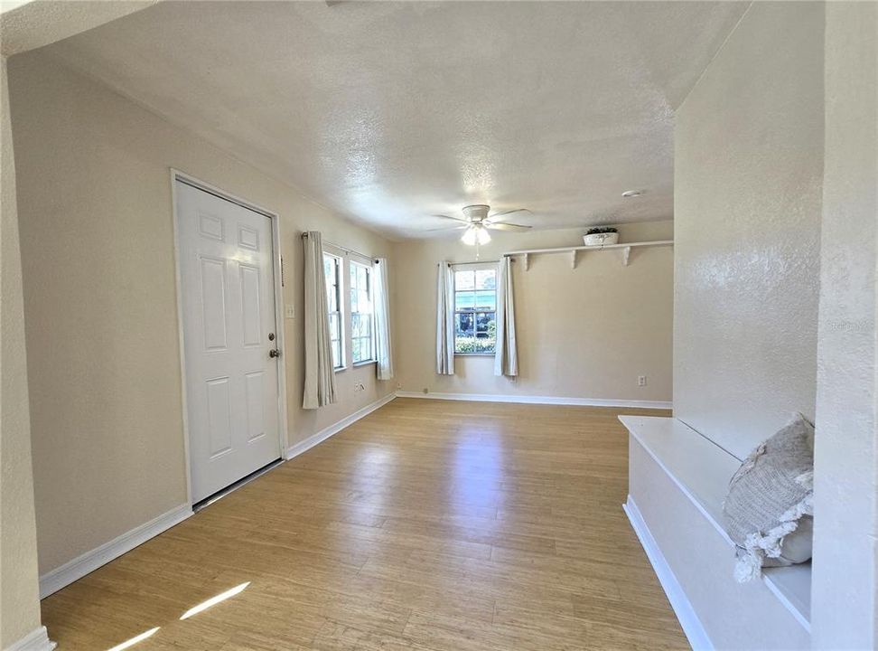 For Rent: $1,600 (2 beds, 2 baths, 1312 Square Feet)