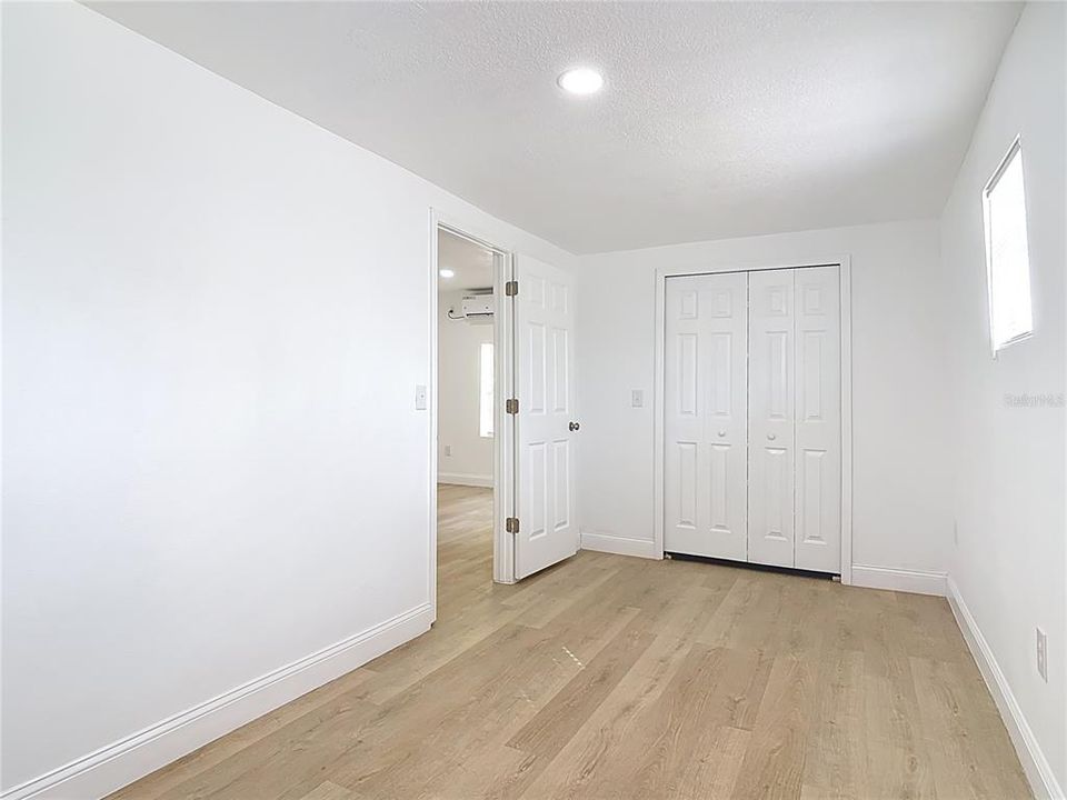 For Rent: $1,495 (2 beds, 1 baths, 837 Square Feet)