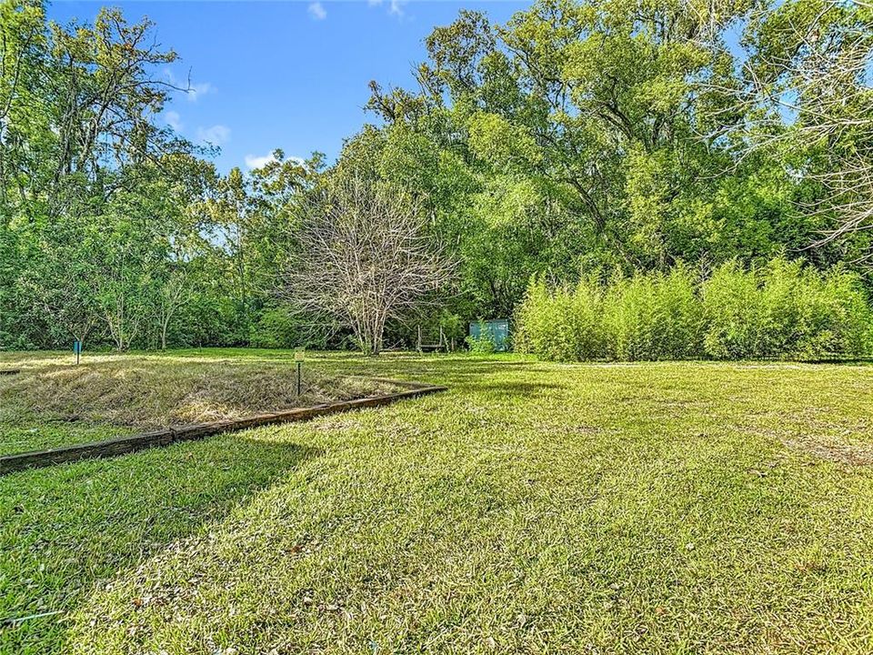 For Rent: $1,495 (2 beds, 1 baths, 837 Square Feet)