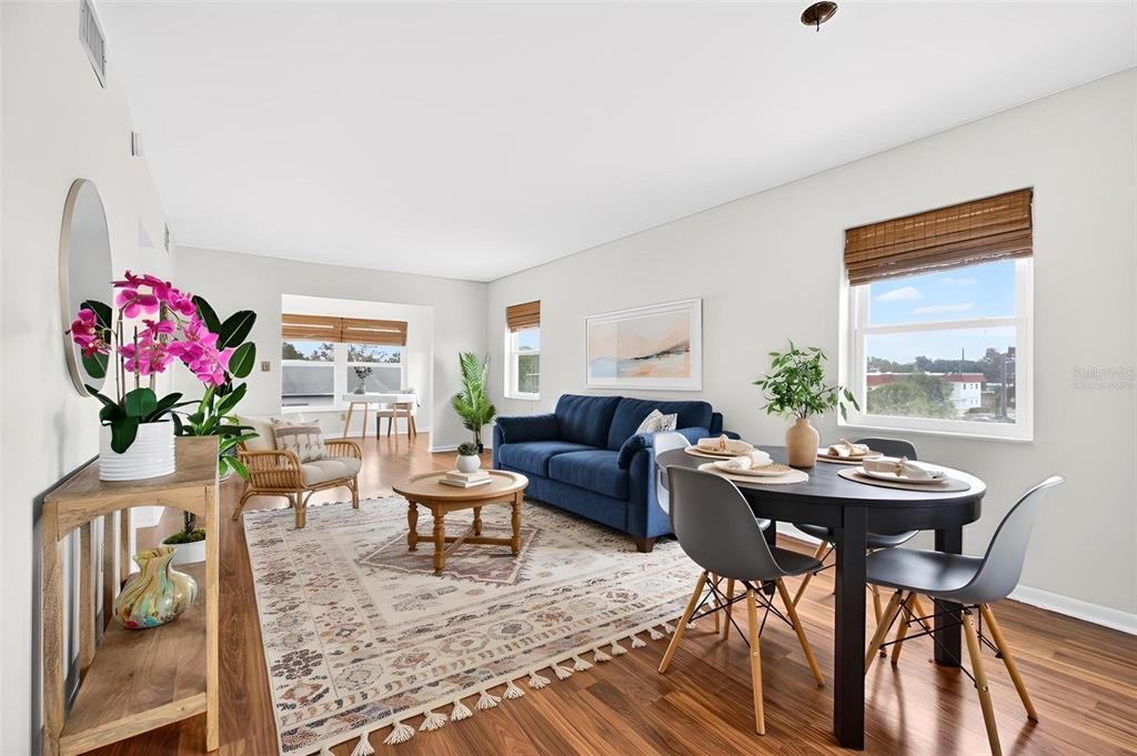 For Sale: $95,000 (1 beds, 1 baths, 716 Square Feet)