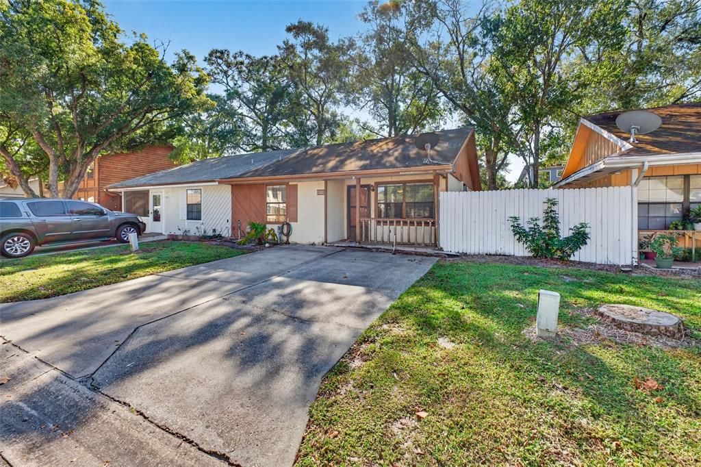 待售: $229,900 (2 贝兹, 2 浴室, 956 平方英尺)