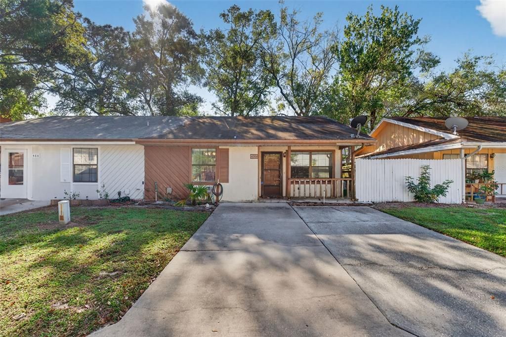 待售: $229,900 (2 贝兹, 2 浴室, 956 平方英尺)