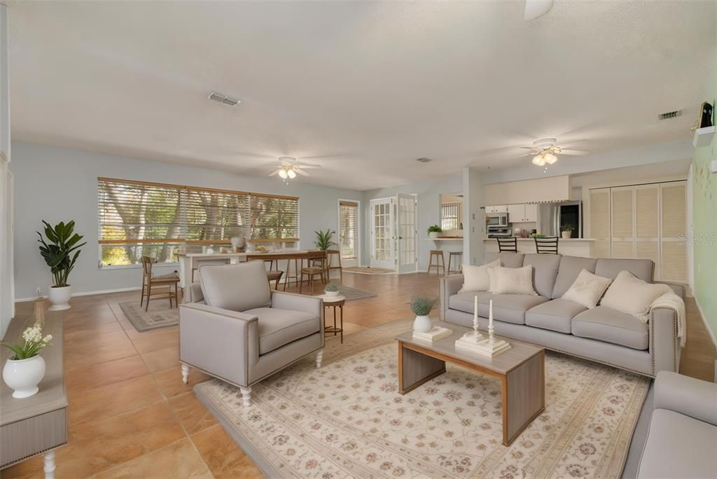 For Sale: $248,999 (2 beds, 2 baths, 1658 Square Feet)