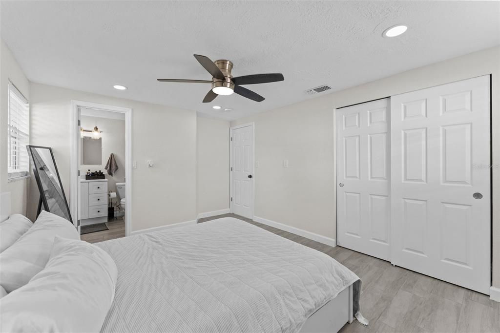 待售: $385,000 (3 贝兹, 2 浴室, 1283 平方英尺)