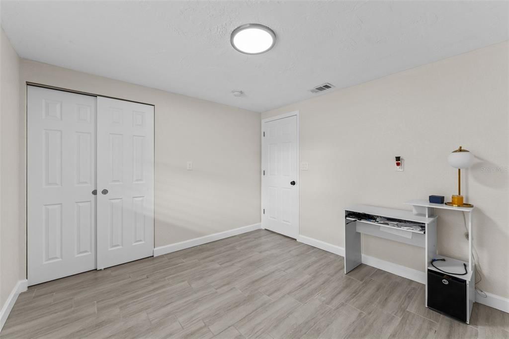 待售: $385,000 (3 贝兹, 2 浴室, 1283 平方英尺)