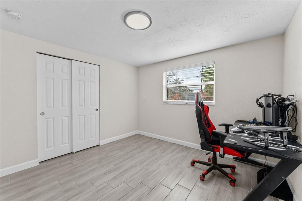 待售: $385,000 (3 贝兹, 2 浴室, 1283 平方英尺)