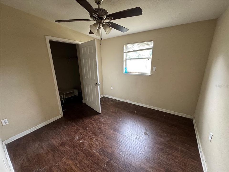 For Sale: $229,900 (3 beds, 2 baths, 1210 Square Feet)