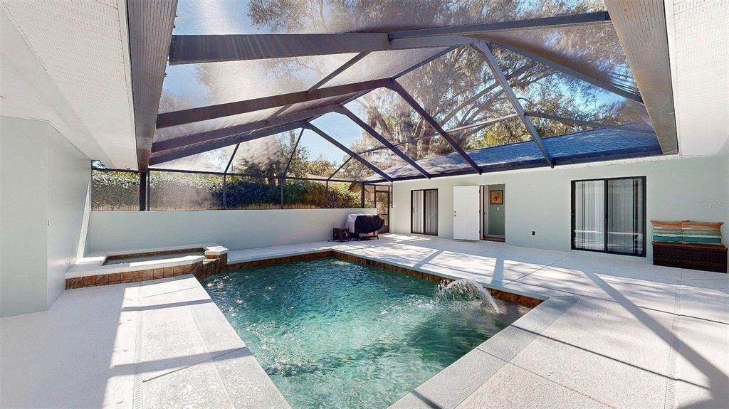 En Venta: $639,900 (5 camas, 3 baños, 2396 Pies cuadrados)