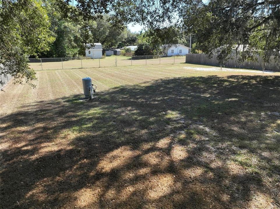 En Venta: $639,900 (5 camas, 3 baños, 2396 Pies cuadrados)