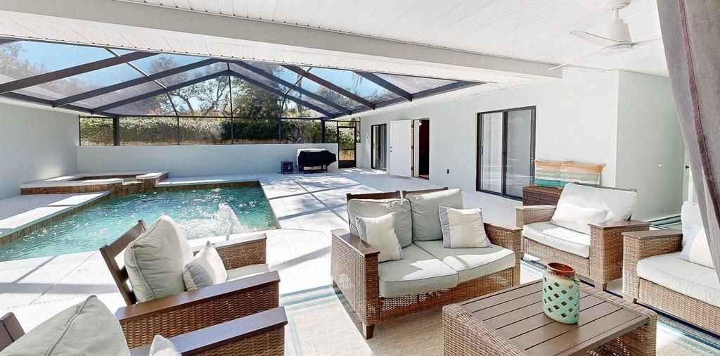 En Venta: $639,900 (5 camas, 3 baños, 2396 Pies cuadrados)