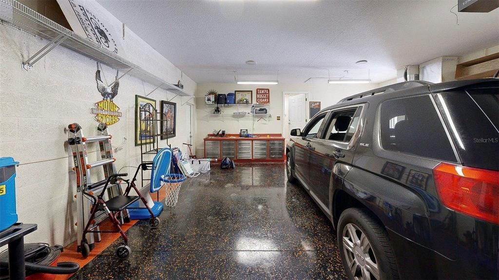 En Venta: $639,900 (5 camas, 3 baños, 2396 Pies cuadrados)