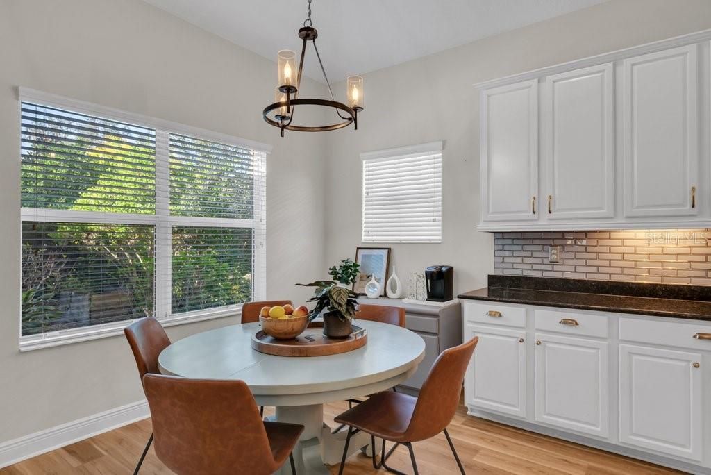 For Sale: $835,000 (5 beds, 4 baths, 3146 Square Feet)