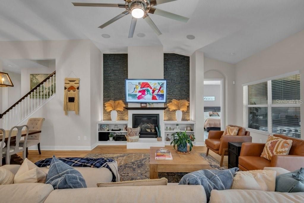 For Sale: $835,000 (5 beds, 4 baths, 3146 Square Feet)