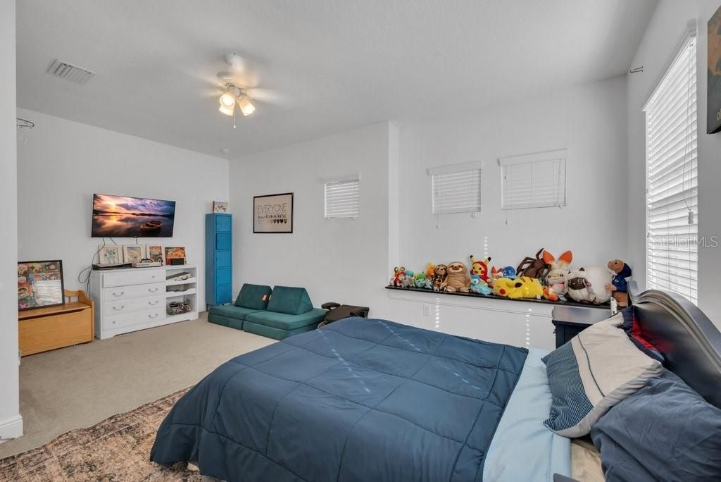 For Sale: $835,000 (5 beds, 4 baths, 3146 Square Feet)