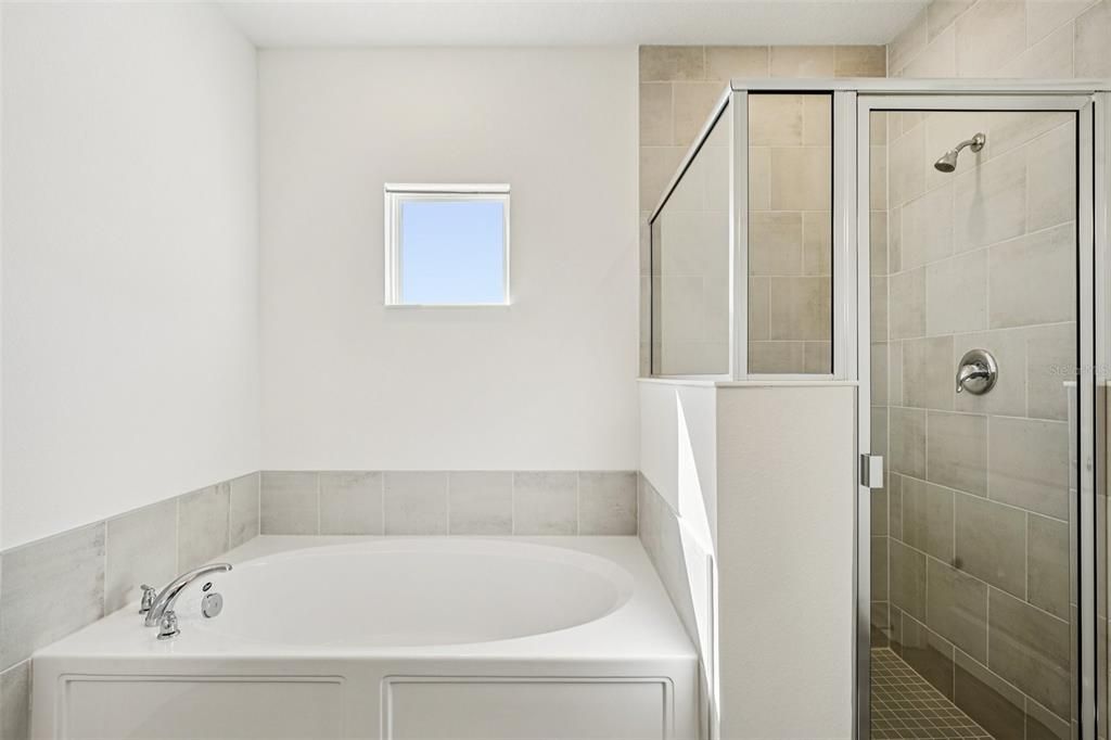 待售: $319,900 (3 贝兹, 2 浴室, 1697 平方英尺)