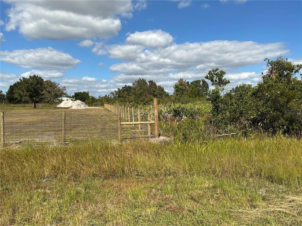 待售: $35,000 (1.50 acres)