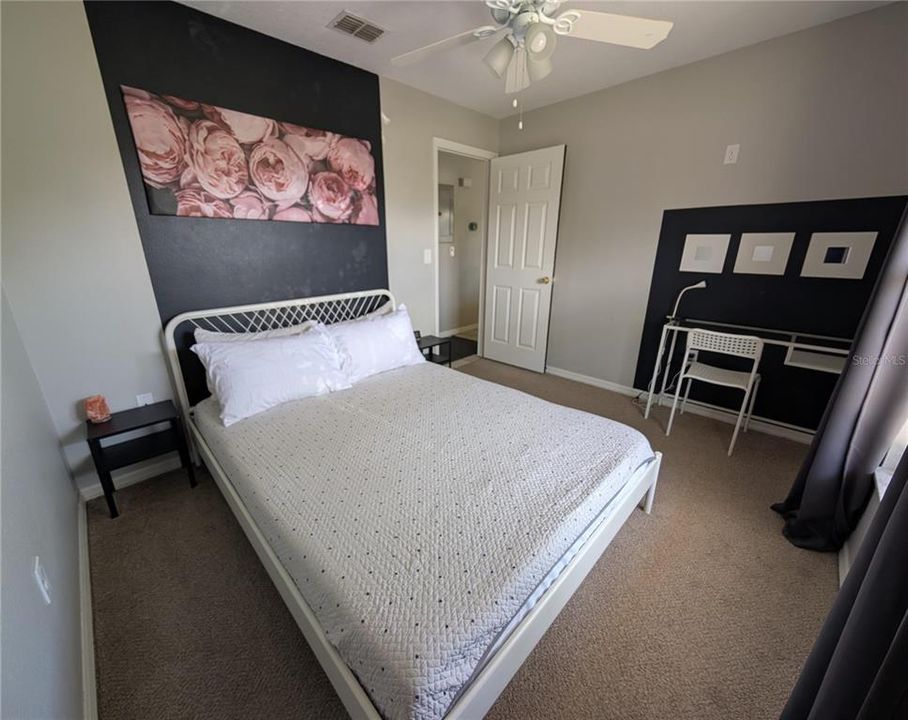 For Rent: $1,800 (3 beds, 2 baths, 1250 Square Feet)