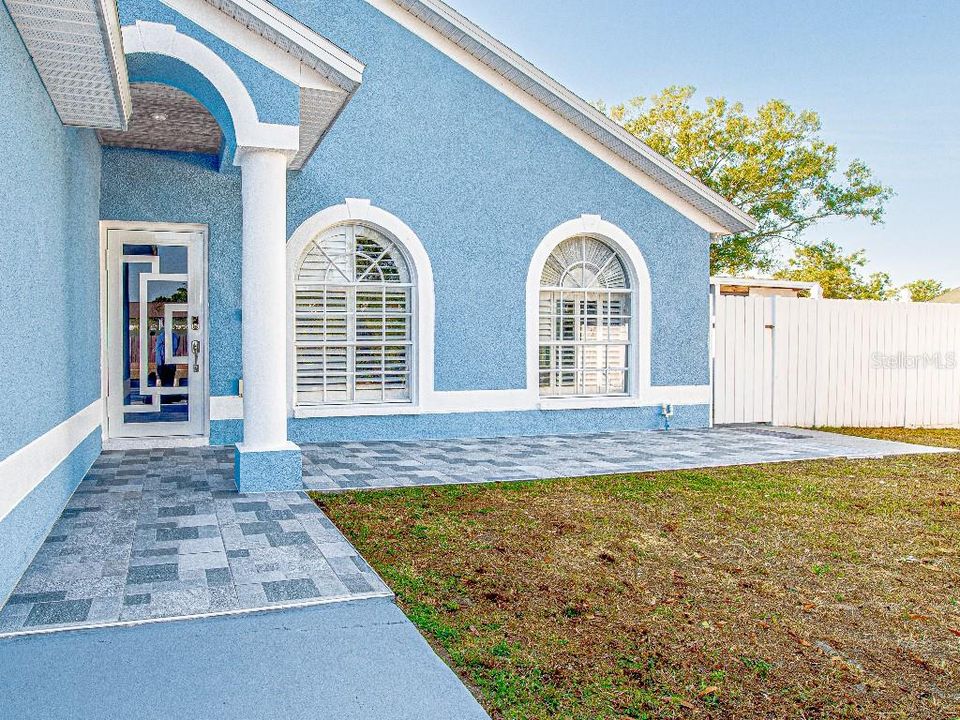 На продажу: $599,999 (3 спален, 2 ванн, 1600 Квадратных фут)