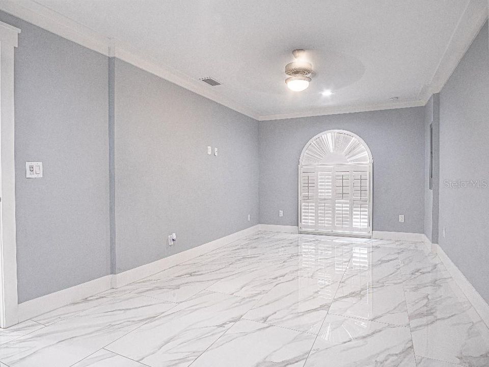 На продажу: $599,999 (3 спален, 2 ванн, 1600 Квадратных фут)