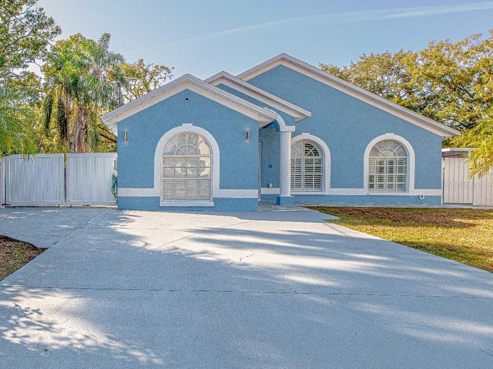 На продажу: $599,999 (3 спален, 2 ванн, 1600 Квадратных фут)