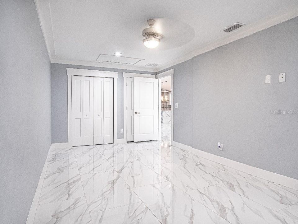 На продажу: $599,999 (3 спален, 2 ванн, 1600 Квадратных фут)