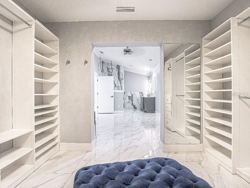 На продажу: $599,999 (3 спален, 2 ванн, 1600 Квадратных фут)