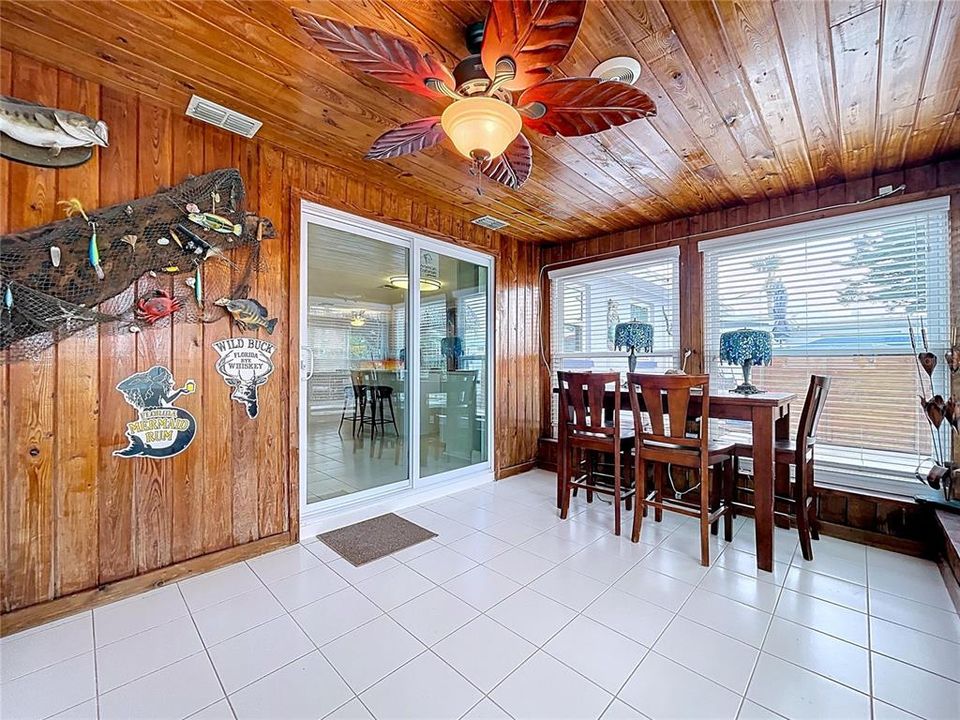 En Venta: $325,000 (2 camas, 1 baños, 1028 Pies cuadrados)