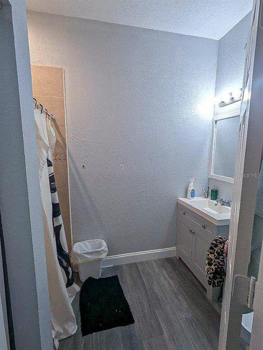 En Venta: $469,000 (5 camas, 3 baños, 2000 Pies cuadrados)